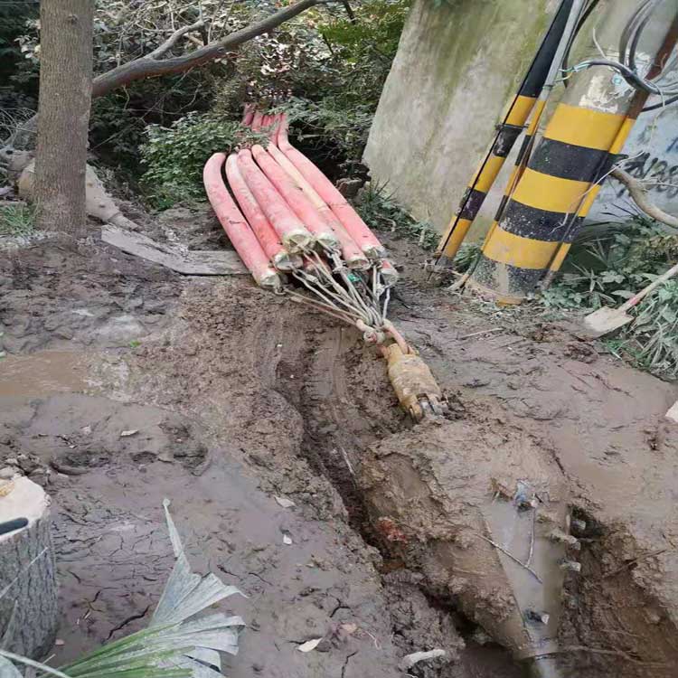 宜昌岩石拖拉管